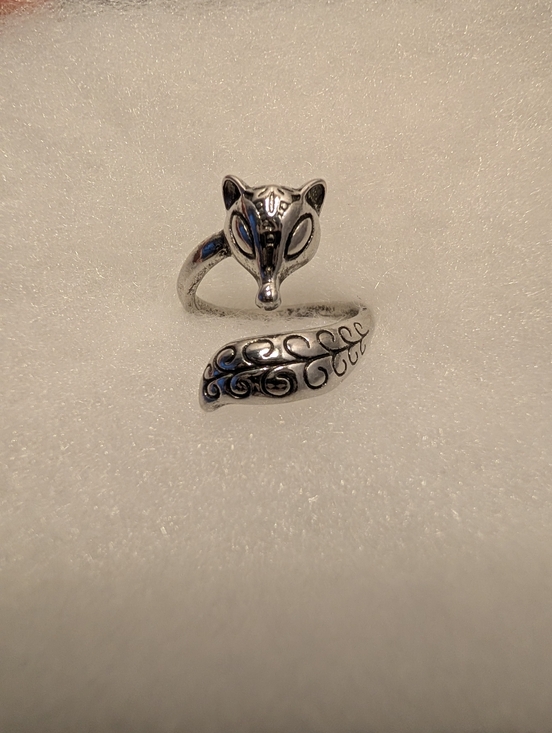 Jewelry - Silver Fox Bypass Ring